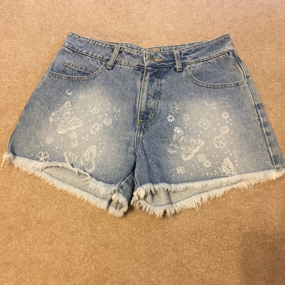 Point Blank Denim Shorts 9 Frayed hem/Butterflies
